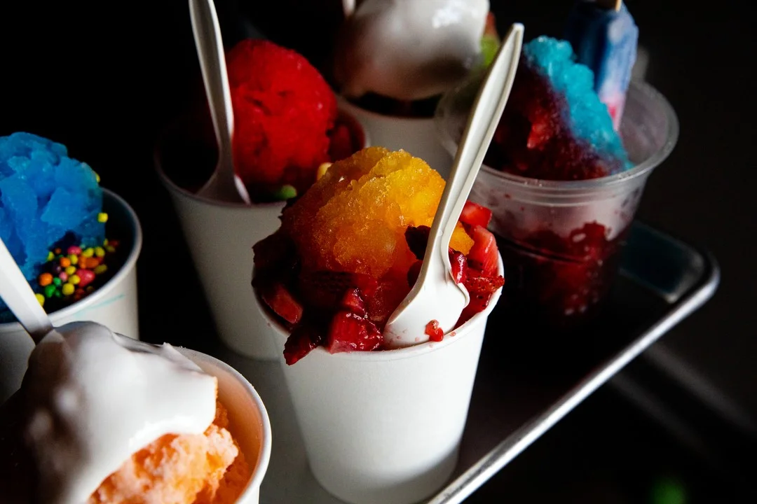 Colorful snowballs from Ice Queens