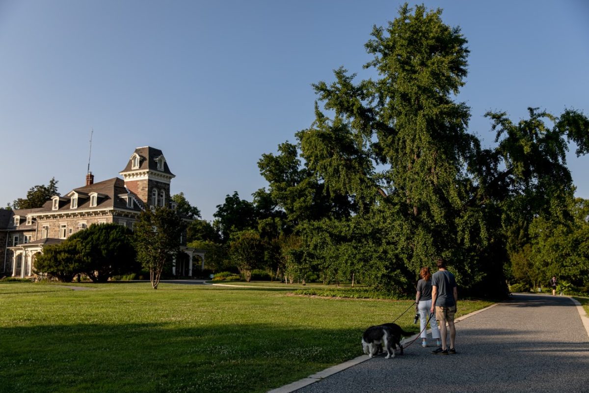 Wide shot of Cylburn Arboretum
