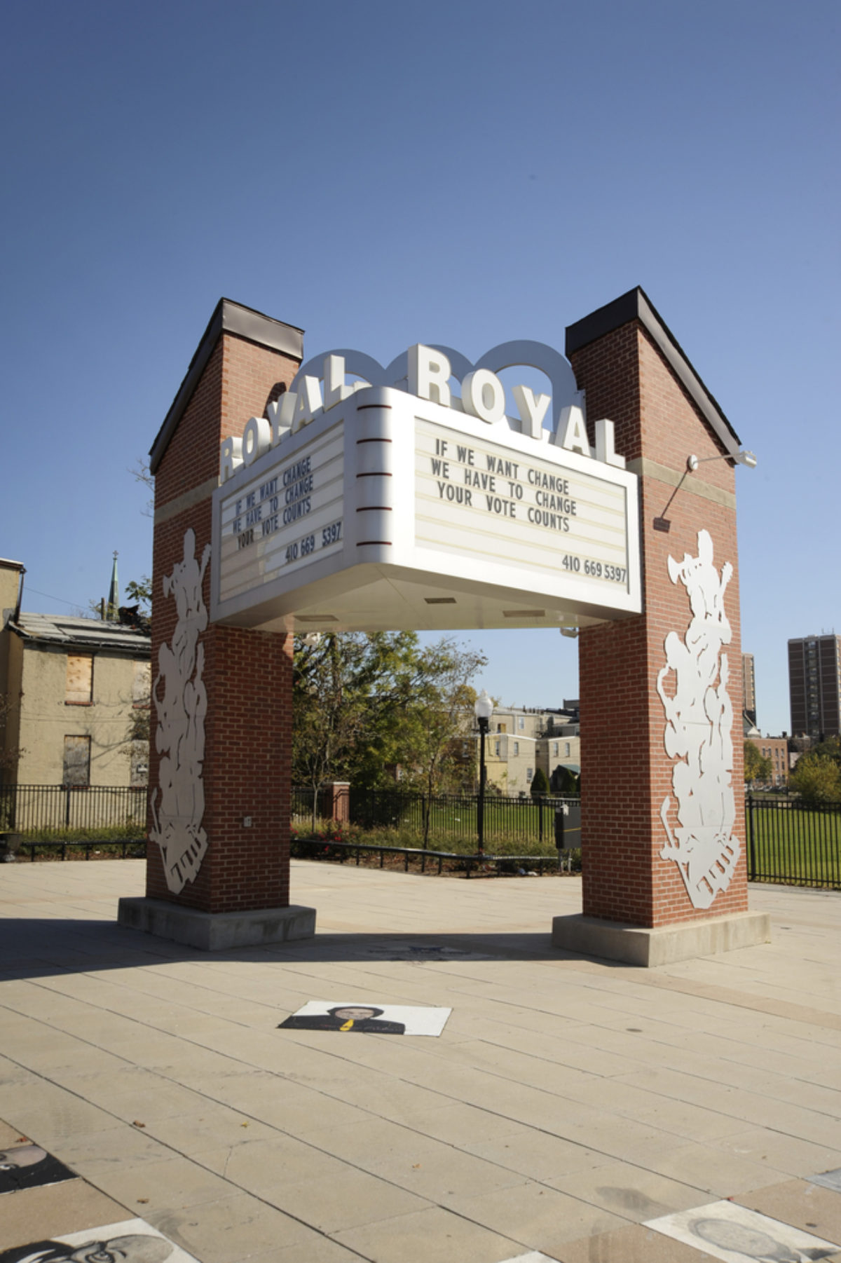 Monument to the Royal Theater