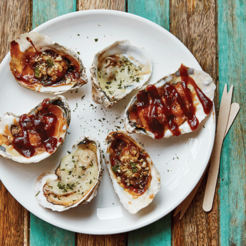 Close up of an urban Oyster Plate from above.